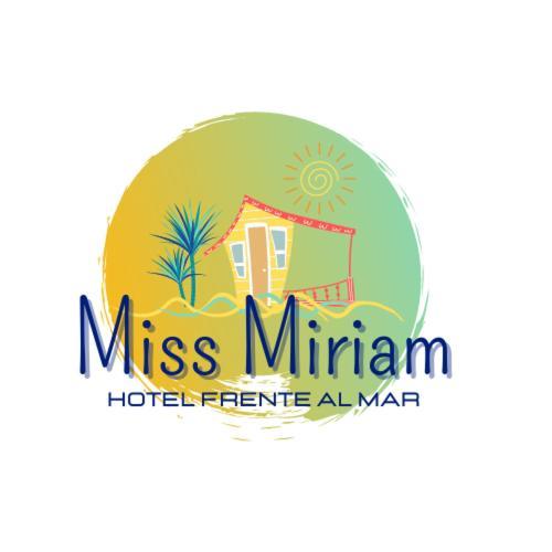 Miss Miriam. Hotel Frente Al Mar Tortuguero Bagian luar foto